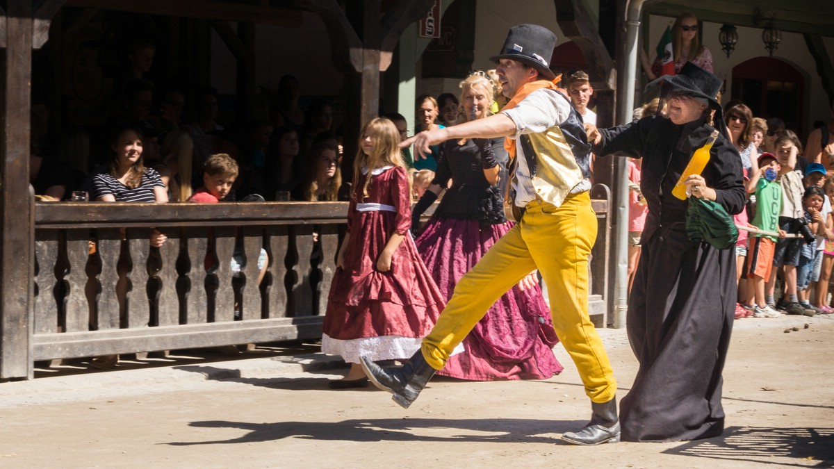 O Fotomagazin / Pullman City 2016